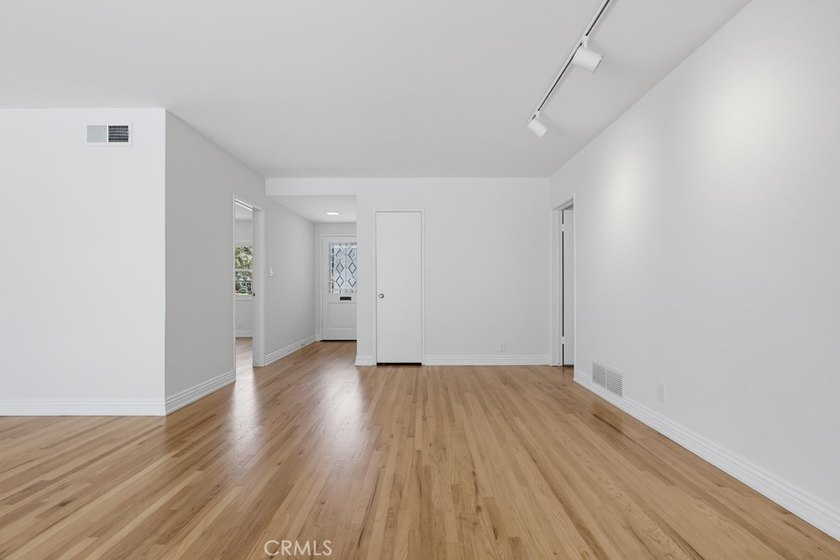 Located in one of the most desirable pockets of East Long Beach - photo 17
