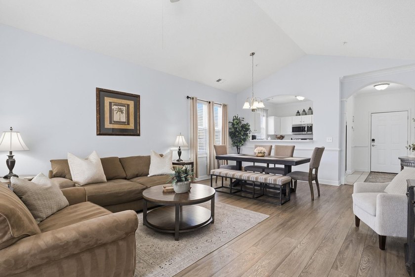 Beautiful and updated light bright third floor end unit in one - photo 10