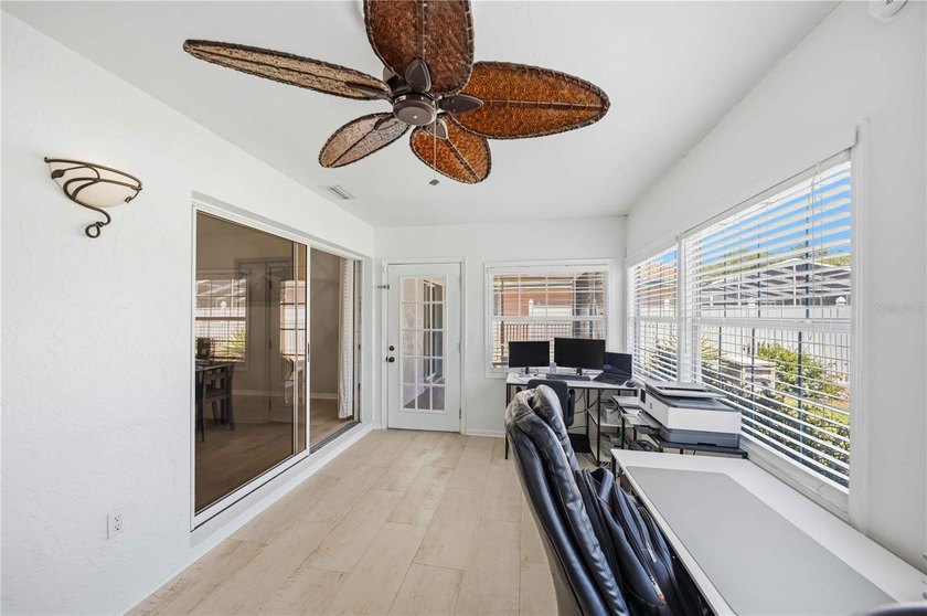 Welcome to The Grove at Beekman Place, an inviting - photo 31