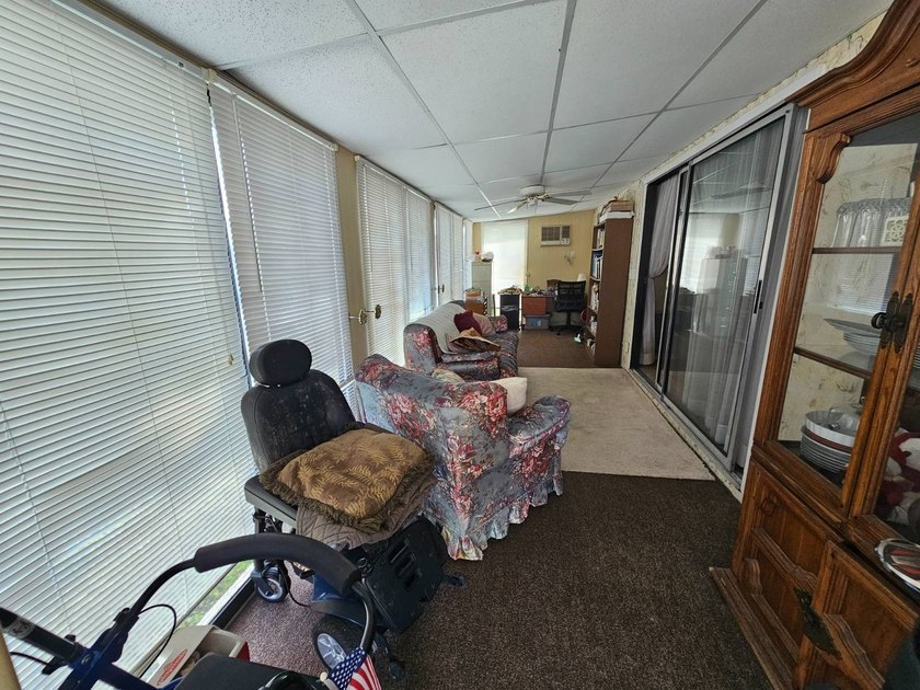 Welcome to your peaceful retreat in this beautiful 2-bedroom - photo 36