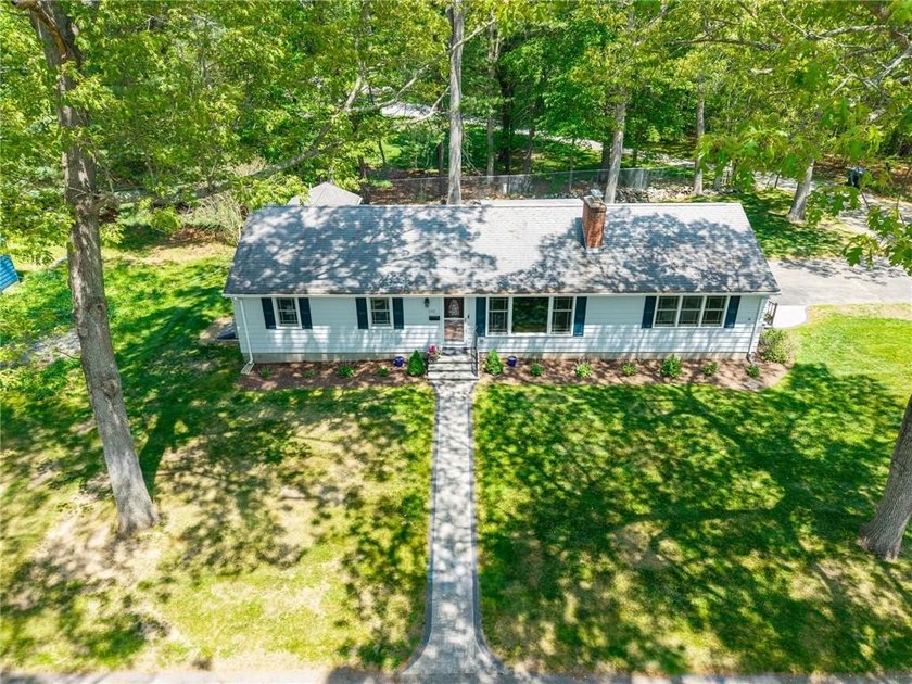 Bright, airy, and thoughtfully updated, this move-in ready ranch - photo 3