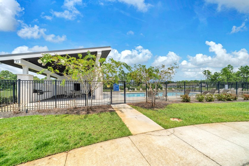 Priced below market value! Meticulously maintained and loaded - photo 42