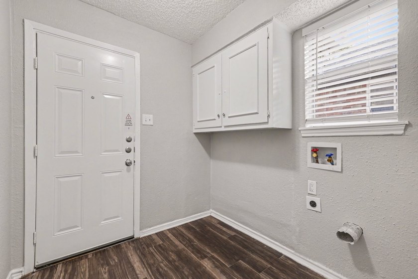 Charming one-story home located in the heart of Richardson - photo 8
