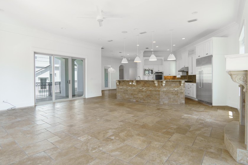 Excellent REO opportunity to own an extraordinary coastal estate - photo 3