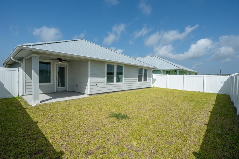 Coastal charm meets modern comfort in The Islands of Rockport! - photo 29