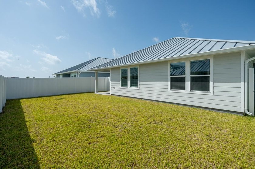Coastal charm meets modern comfort in The Islands of Rockport! - photo 31