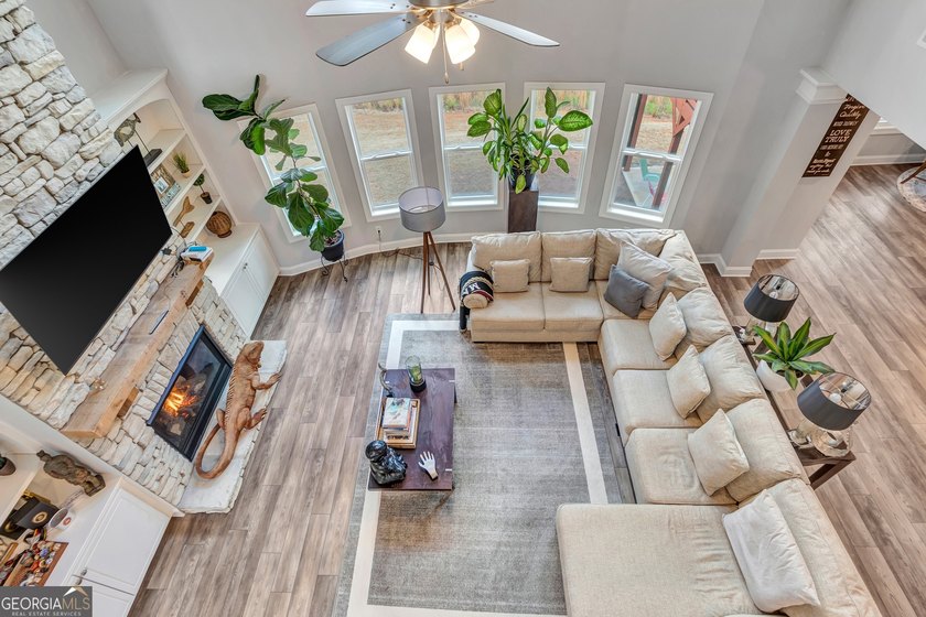 NEWLY CONSTRUCTED Luxury Living on 1.02 Acres | 5 Bedrooms | 4 - photo 36
