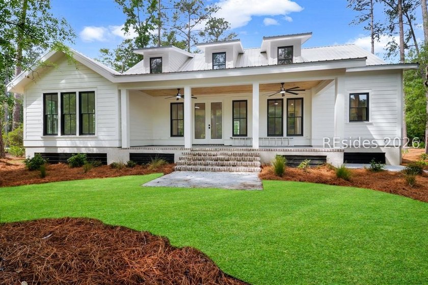 At 10 Oldfield Village Road, a new Lowcountry Lifestyle begins - photo 2