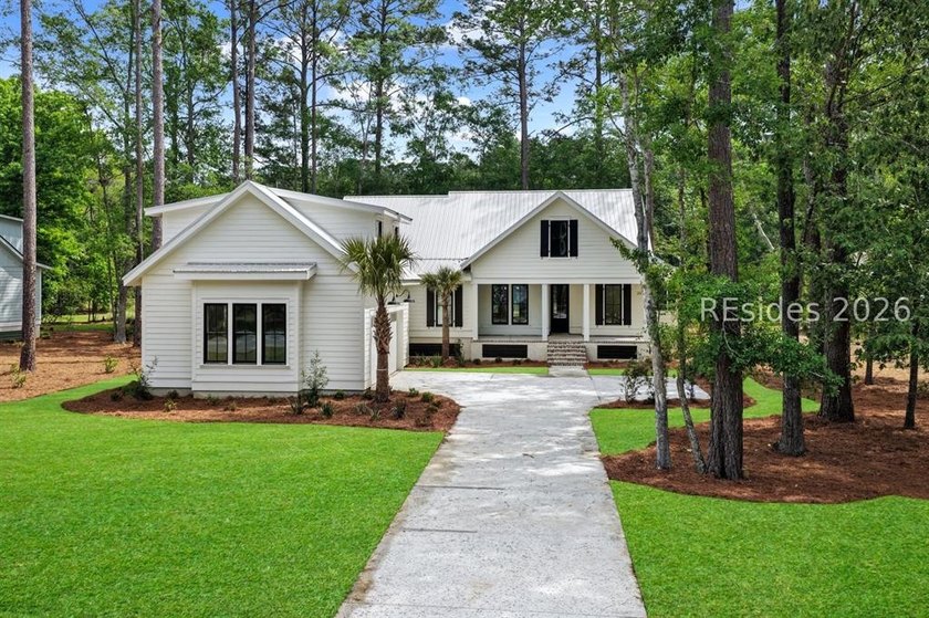 At 10 Oldfield Village Road, a new Lowcountry Lifestyle begins - photo 3