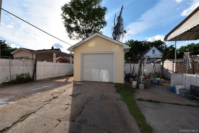 This colonial home has been extensively renovated and features a - photo 30