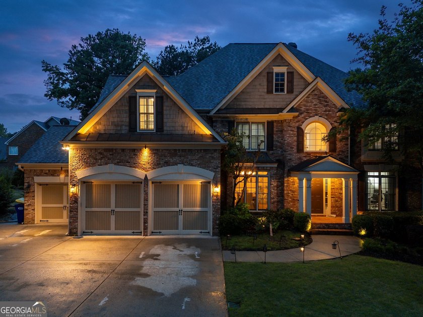 Welcome to your dream home in the prestigious golf community of - photo 14