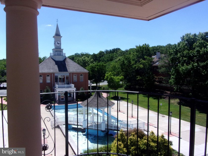 Well maintained 2 Bedroom, 2 Bath Condo available in the - photo 20