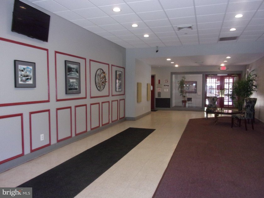 Well maintained 2 Bedroom, 2 Bath Condo available in the - photo 22