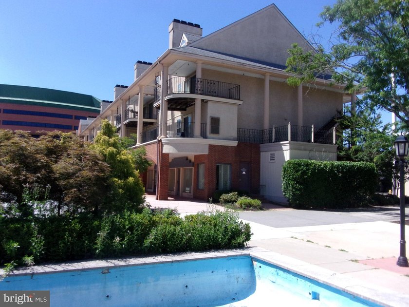 Well maintained 2 Bedroom, 2 Bath Condo available in the - photo 24