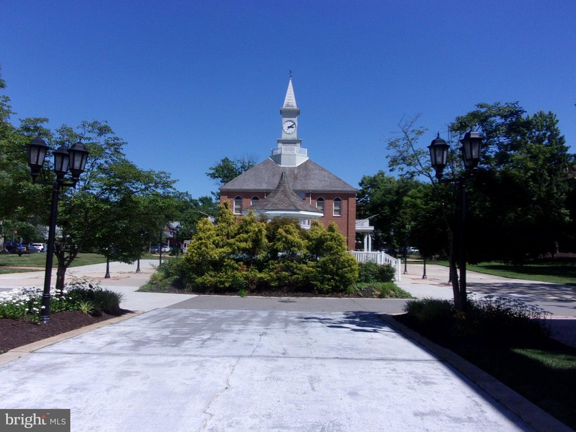 Well maintained 2 Bedroom, 2 Bath Condo available in the - photo 26