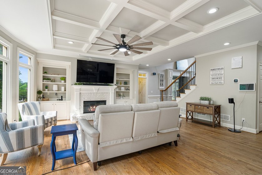Welcome to your dream home in the prestigious golf community of - photo 37
