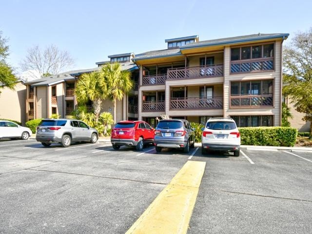 Luxury condo lifestyle at its finest, immaculate two bedroom - photo 3