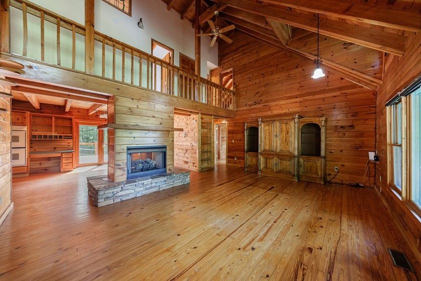 Reduced to sell quickly...motivated seller, call listing agent - photo 22