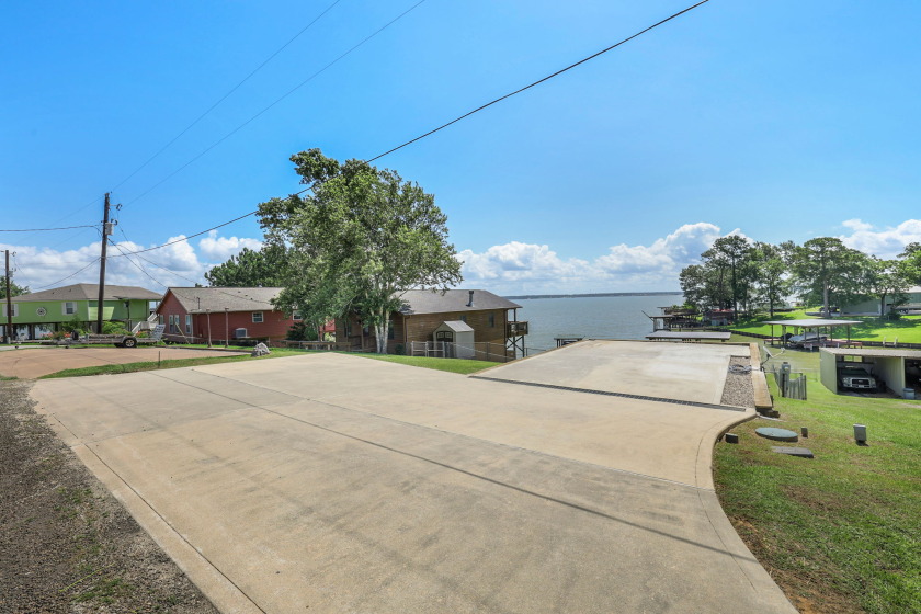 RV Ready Waterfront Property - photo 6