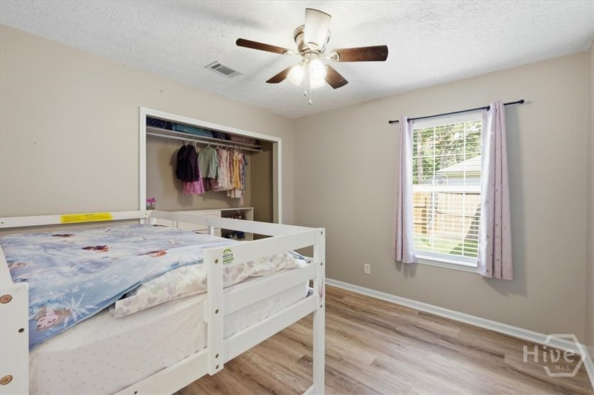 Welcome to the freedom and charm of Richmond Hill living! - photo 31