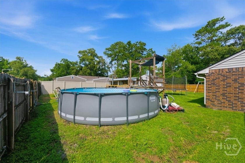 Welcome to the freedom and charm of Richmond Hill living! - photo 32
