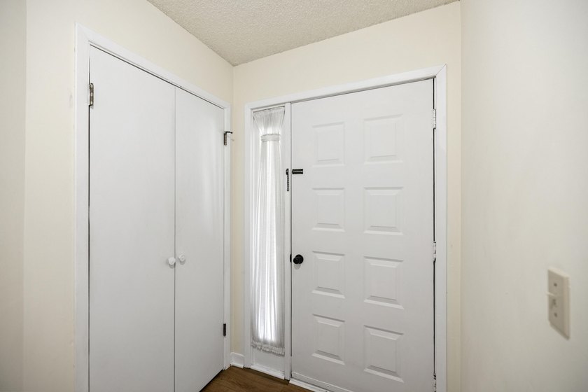 Welcome to this inviting second-floor 1-bedroom, 1-bath condo in - photo 3