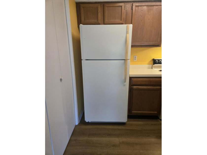 Welcome to this inviting second-floor 1-bedroom, 1-bath condo in - photo 7