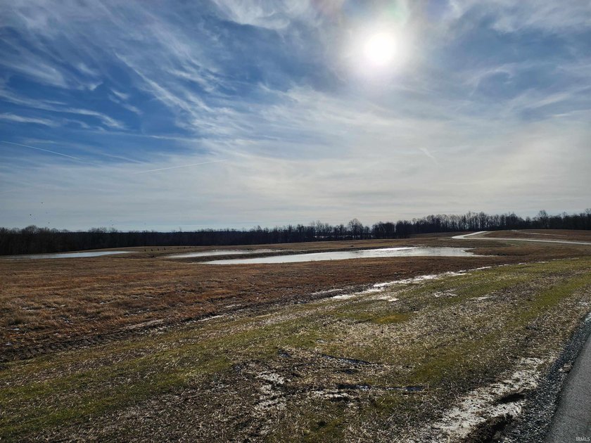 Welcome to a rare opportunity to build on 4-10 acre tracts in a - photo 7
