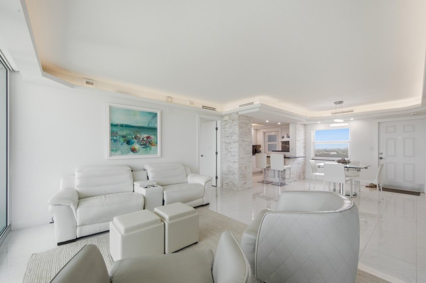 Welcome to Paradise! Turnkey furnished condo with spectacular - photo 15