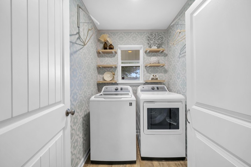 Welcome to 605 Earl Godwin Road in the sought-after Crescent - photo 9