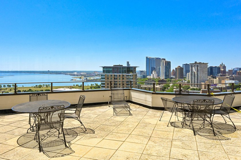 Experience elevated city living in this beautifully maintained - photo 21