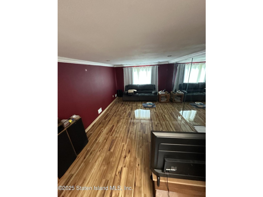 UNDER MARKET VALUE 3 BEDROOM, 2 BATHROOM TOWNHOME IN HUGUENOT - photo 2