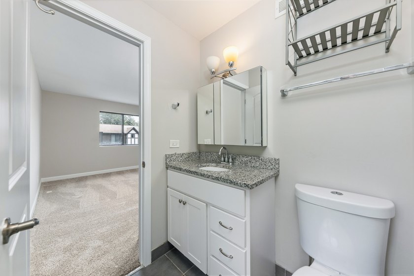 *** Beautifully updated third-floor end unit offering privacy - photo 14