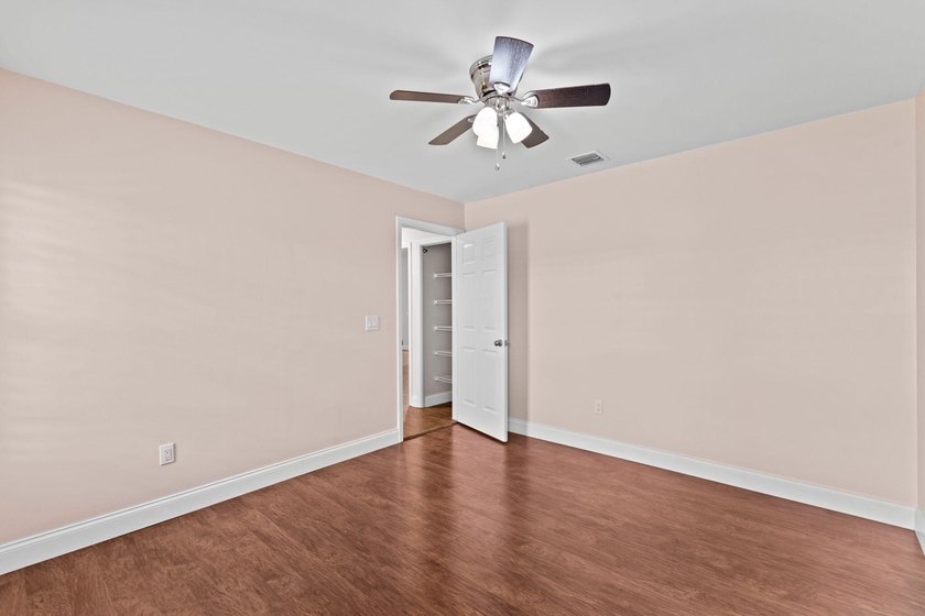 Welcome to this spacious single-story pool home in the - photo 36