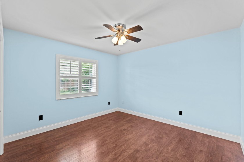 Welcome to this spacious single-story pool home in the - photo 42