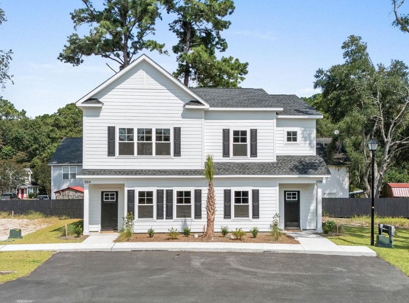 Introducing 23 Graybo Lane, a beautifully crafted new - photo 3