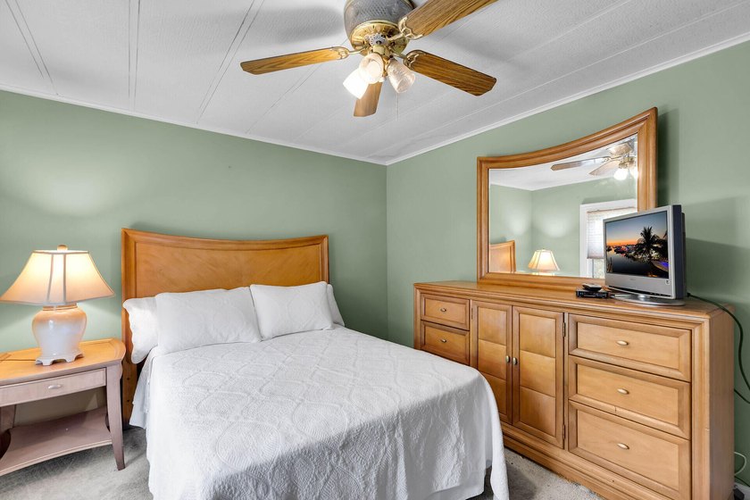 A great opportunity for local buyers! This 2-bedroom, 2-bath - photo 14