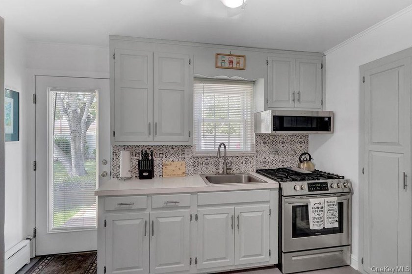 This is not a house, it's a Home! A Charming Colonial for your - photo 7