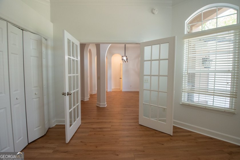 Beautiful well maintained home in Osprey Cove with brand new LVP - photo 5