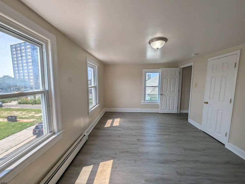 Legal QuadPlex - INVESTOR ALERT - 13% Cap rate on this Triplex - photo 8