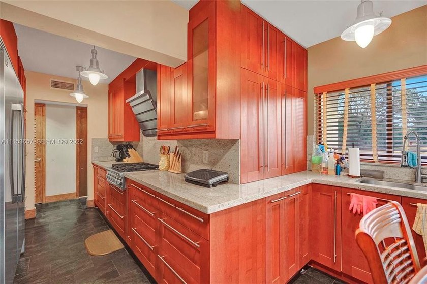 Beautiful upgraded 3bd/3ba on a cul-de-sac at the Woodlands - photo 14
