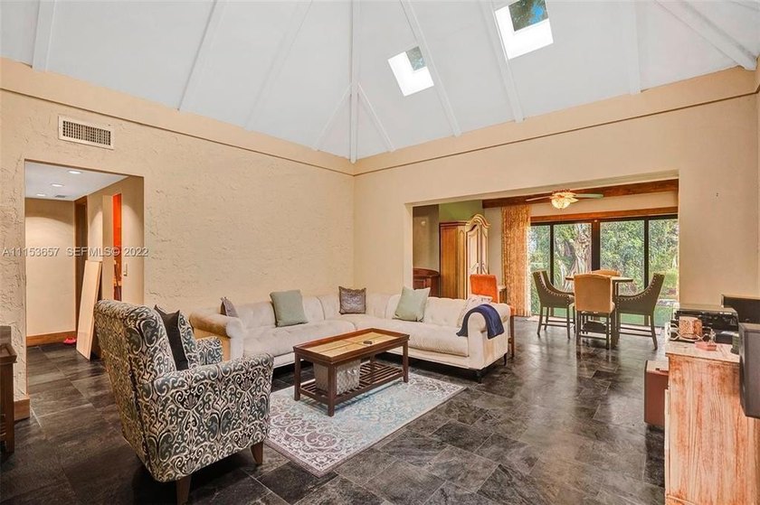 Beautiful upgraded 3bd/3ba on a cul-de-sac at the Woodlands - photo 16