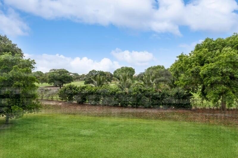 Totally renovated, updated condo detailed in beautiful neutral - photo 18