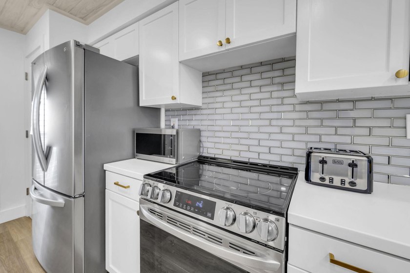 Welcome to Unit 432 at High Pointe Resort, a fully renovated - photo 10