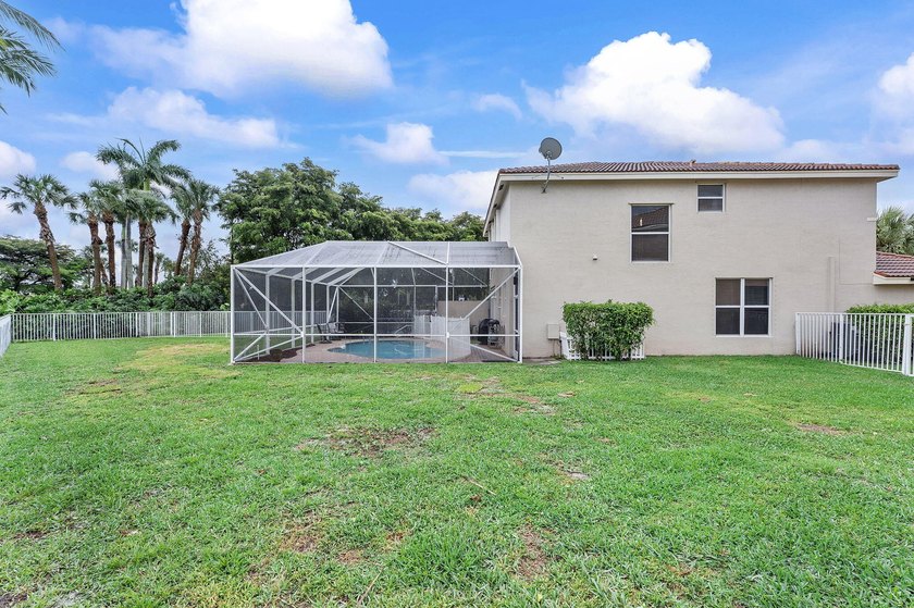 Set on a quiet cul-de-sac, this 4-bedroom, 2-bath home offers - photo 37