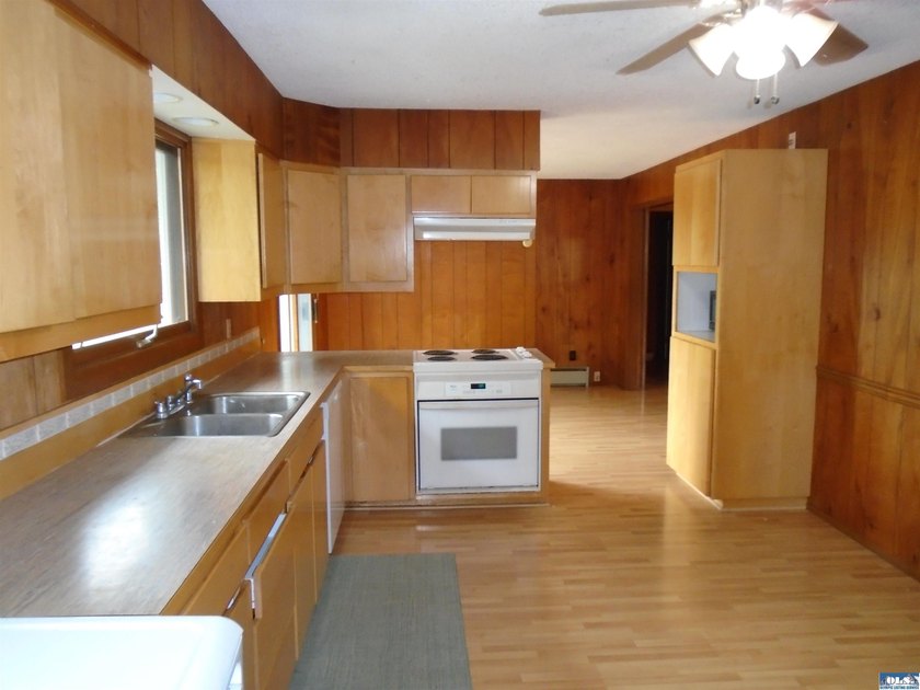 Discover the perfect blend of space, utility, and tranquility in - photo 14