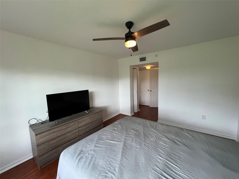 NO RESTRICTIONS...HUGE 3 BEDROOMS 2 BATHS..E SEE IT NOW...ALL - photo 24