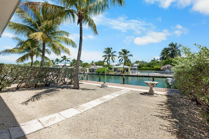 Rare canal-front duplex on Duck Key's prestigious Indies Canal - photo 39