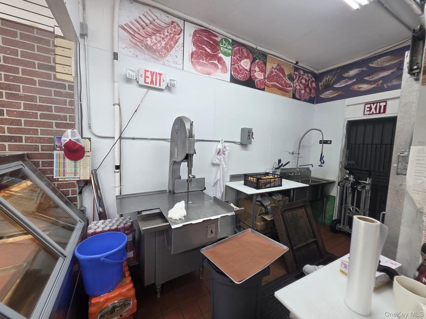 Excellent opportunity to own a well-established mini supermarket - photo 8