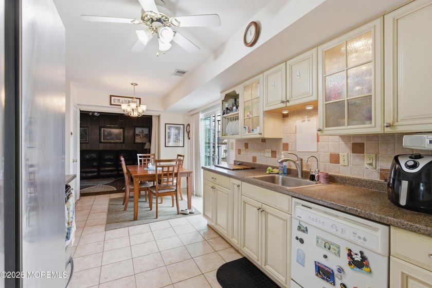 Welcome to 785 Pine Shore Rd, a spacious 4-bedroom, 2.5-bath - photo 11